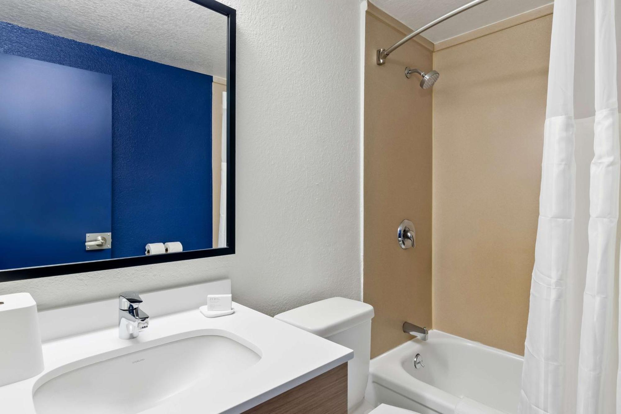 Spark By Hilton Daleville Roanoke North Екстериор снимка
