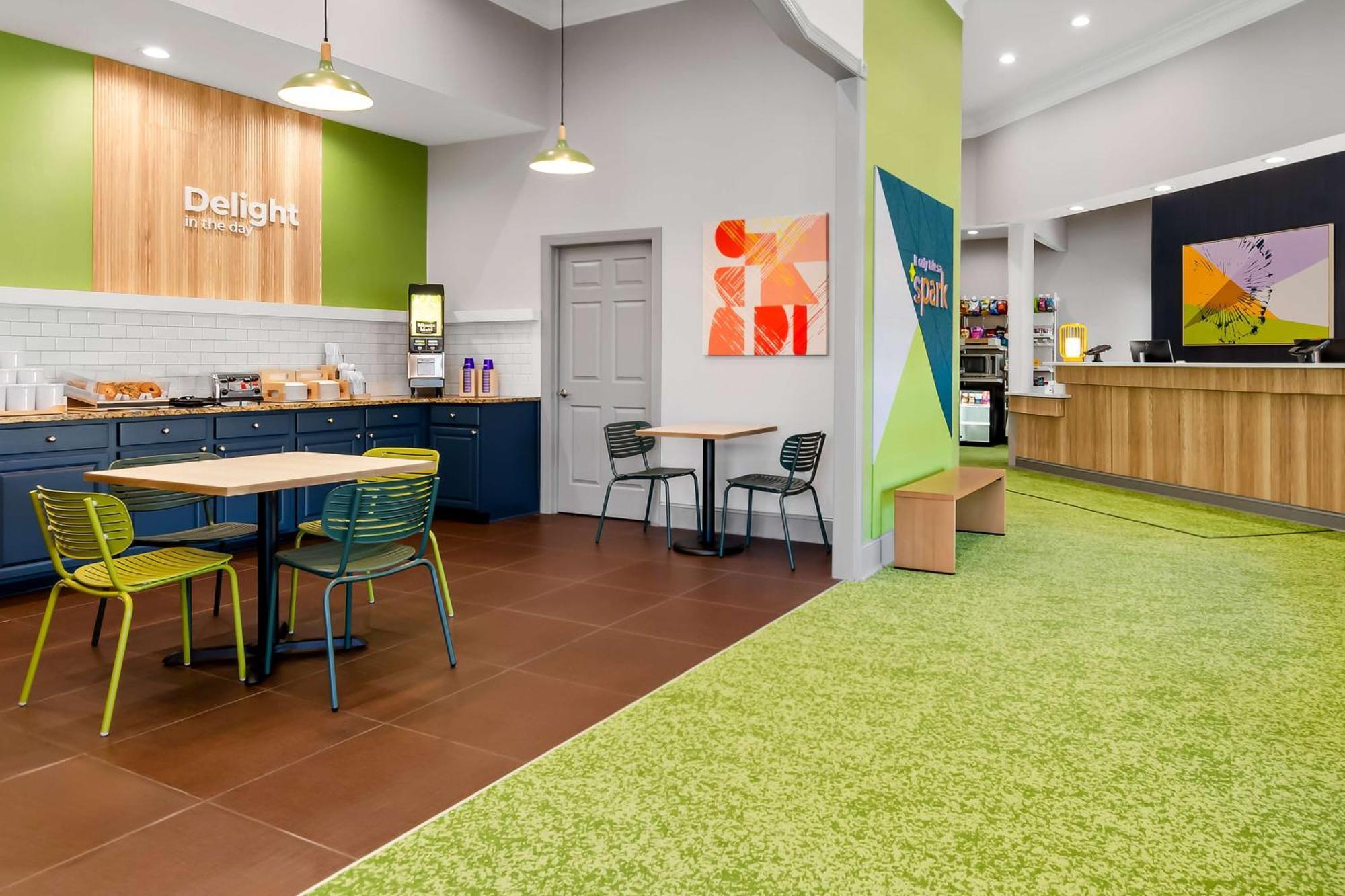 Spark By Hilton Daleville Roanoke North Екстериор снимка